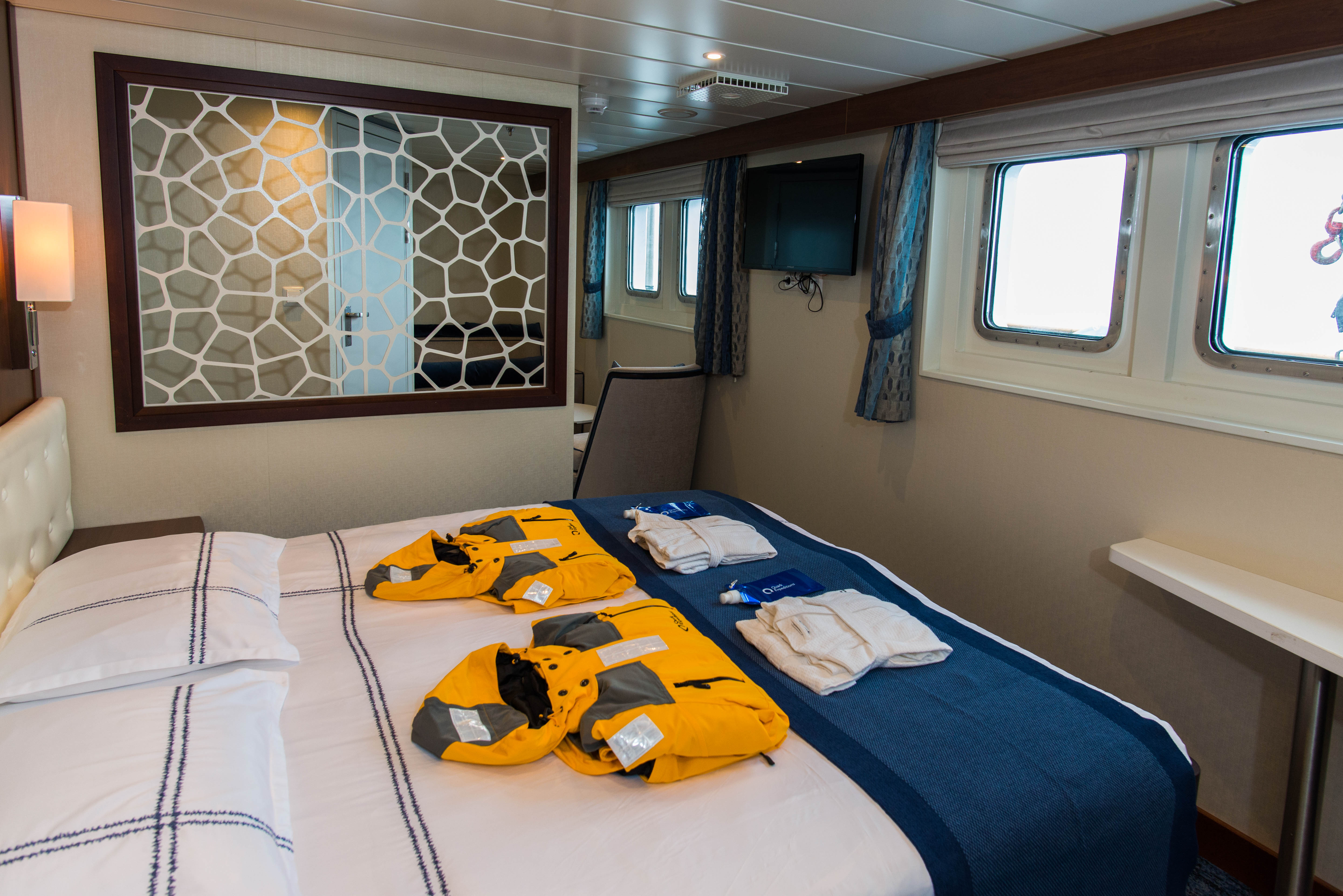 Quark Expeditions Ocean Adventurer Owner's Suite 4.jpg